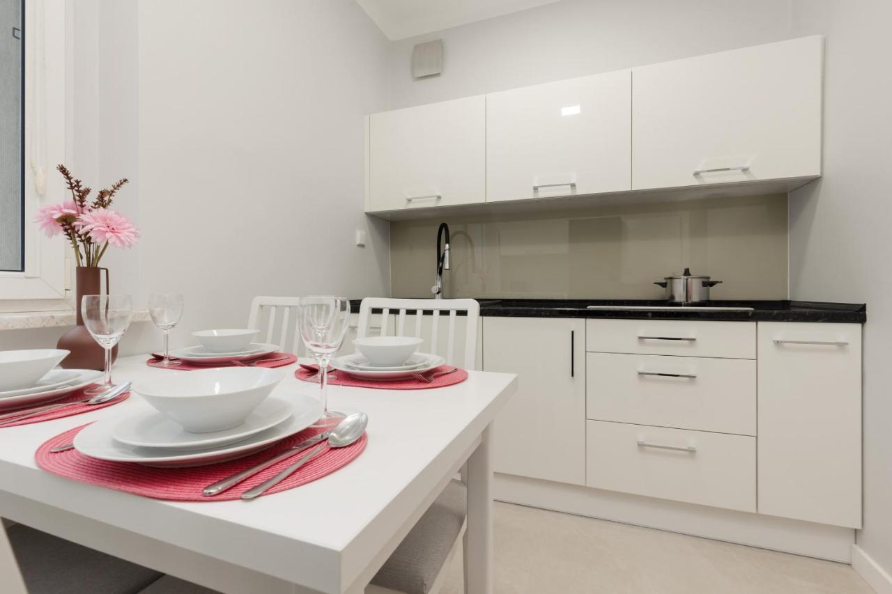Bright Apartment Kasprzaka Warsaw Wola Near Metro Station By Noclegi Renters Bagian luar foto