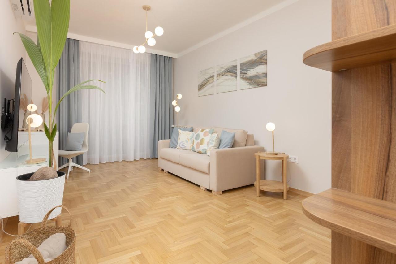 Bright Apartment Kasprzaka Warsaw Wola Near Metro Station By Noclegi Renters Bagian luar foto
