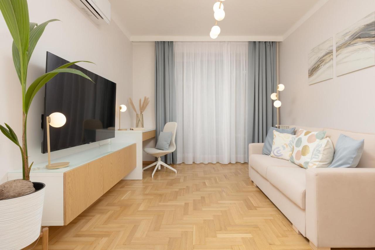 Bright Apartment Kasprzaka Warsaw Wola Near Metro Station By Noclegi Renters Bagian luar foto