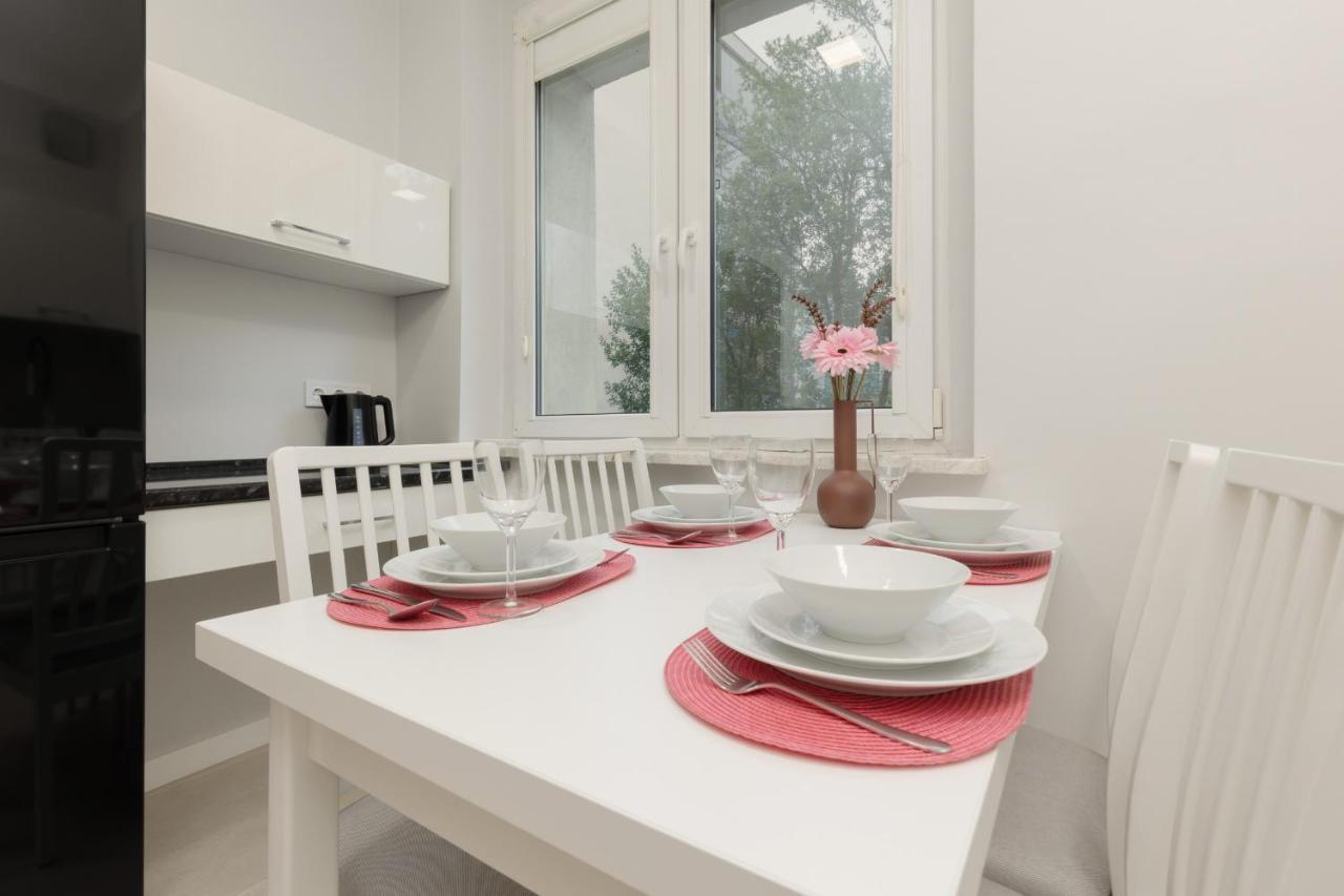 Bright Apartment Kasprzaka Warsaw Wola Near Metro Station By Noclegi Renters Bagian luar foto