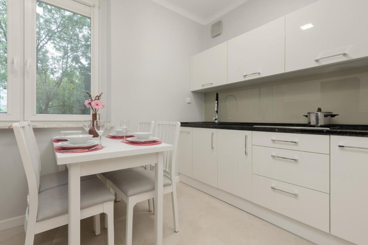 Bright Apartment Kasprzaka Warsaw Wola Near Metro Station By Noclegi Renters Bagian luar foto